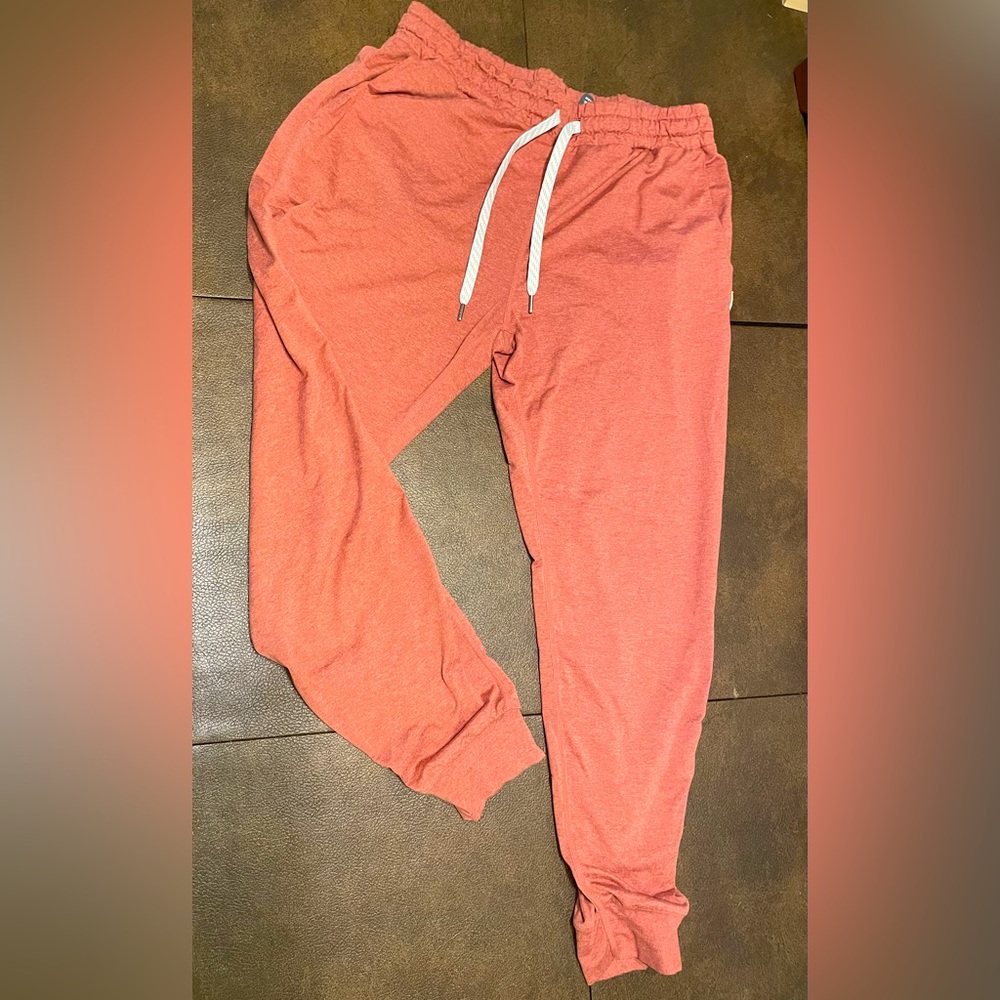 VUORI joggers